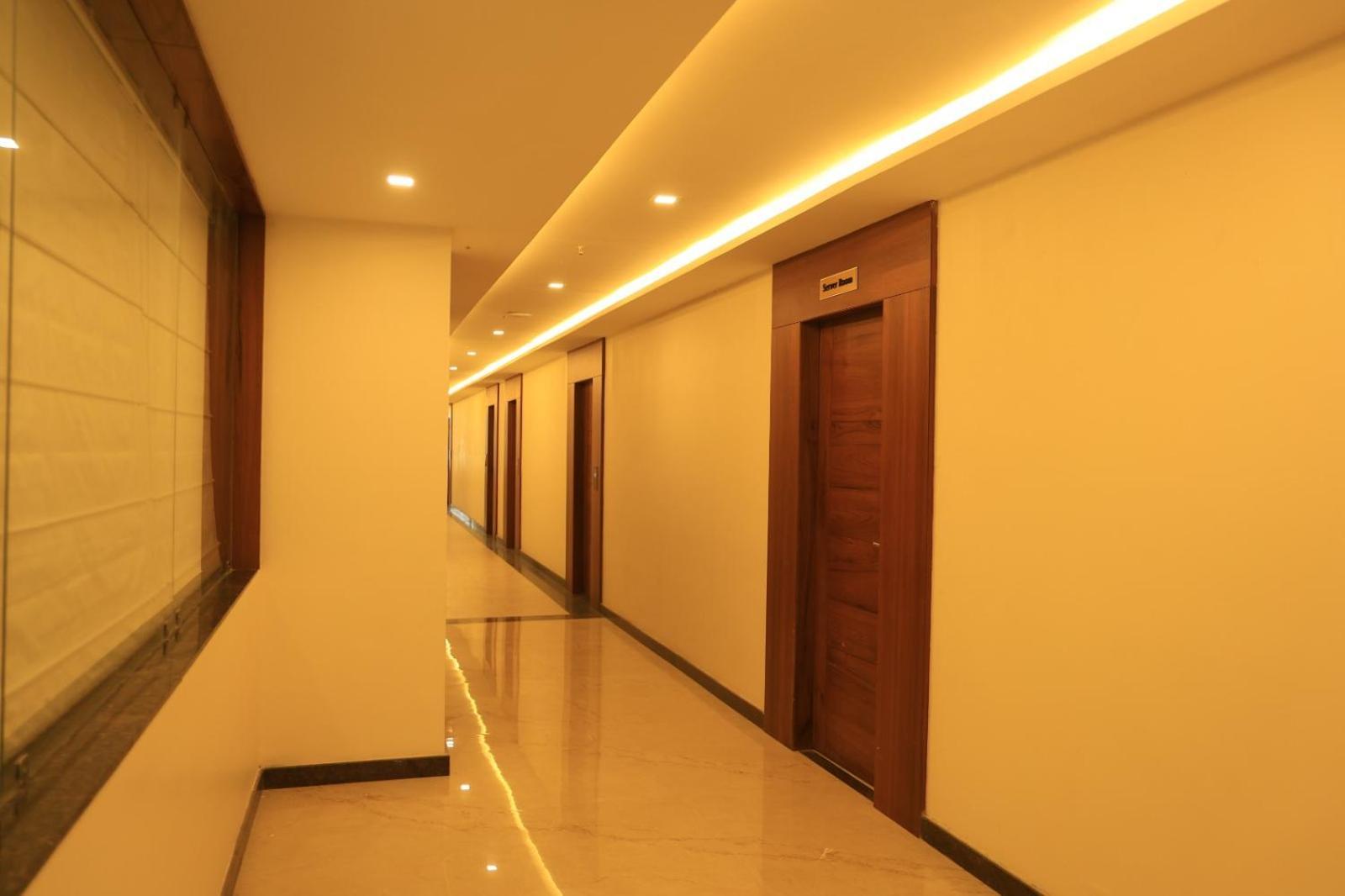 Hotel Anand Grand Hosūr Kültér fotó